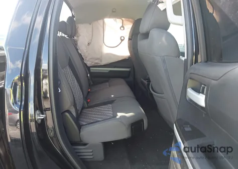 2019 Toyota Tundra Sr5 5.7L V8 z USA, uszkodzony, nr VIN 5TFRY5F12KX244207